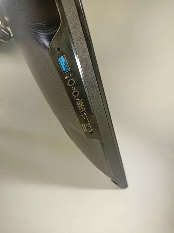 komputer-z-monitorem-lenovo-c20-00-f0bb-j3060-4gb-typ-dysku-twardego-201769-208981