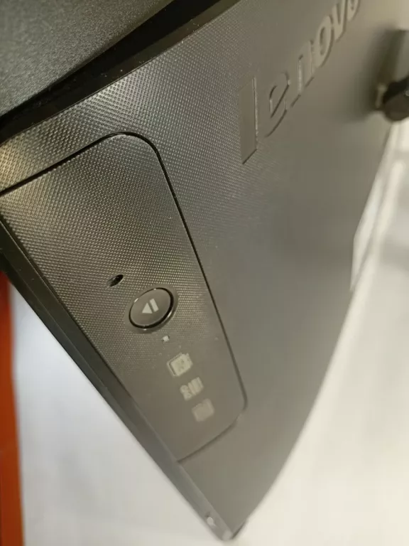 komputer-z-monitorem-lenovo-c20-00-f0bb-j3060-4gb-taktowanie-bazowe-procesora-160