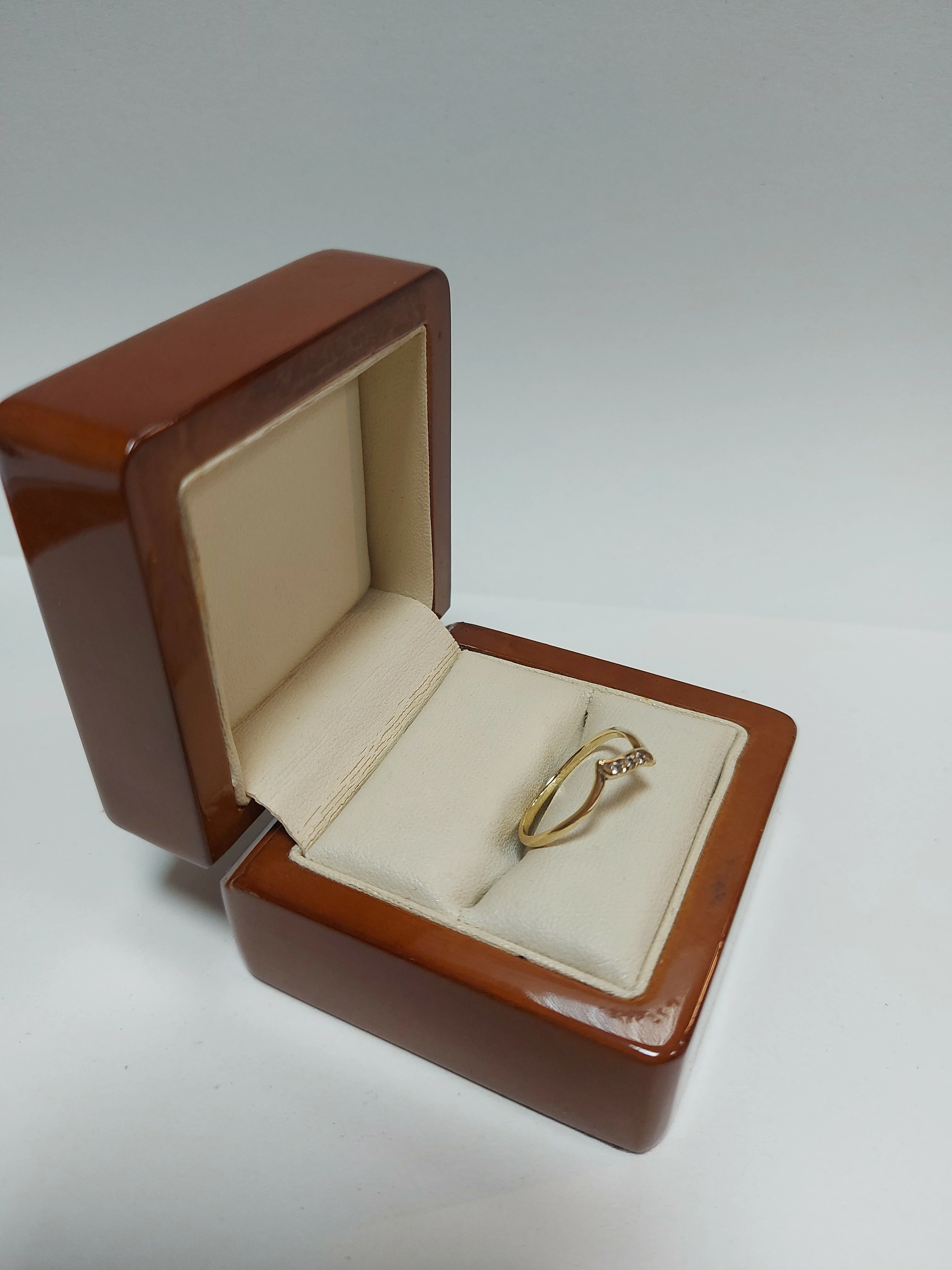 zloty-pierscionek-119-gr-585-pr-r16-rodzaj-2205-2