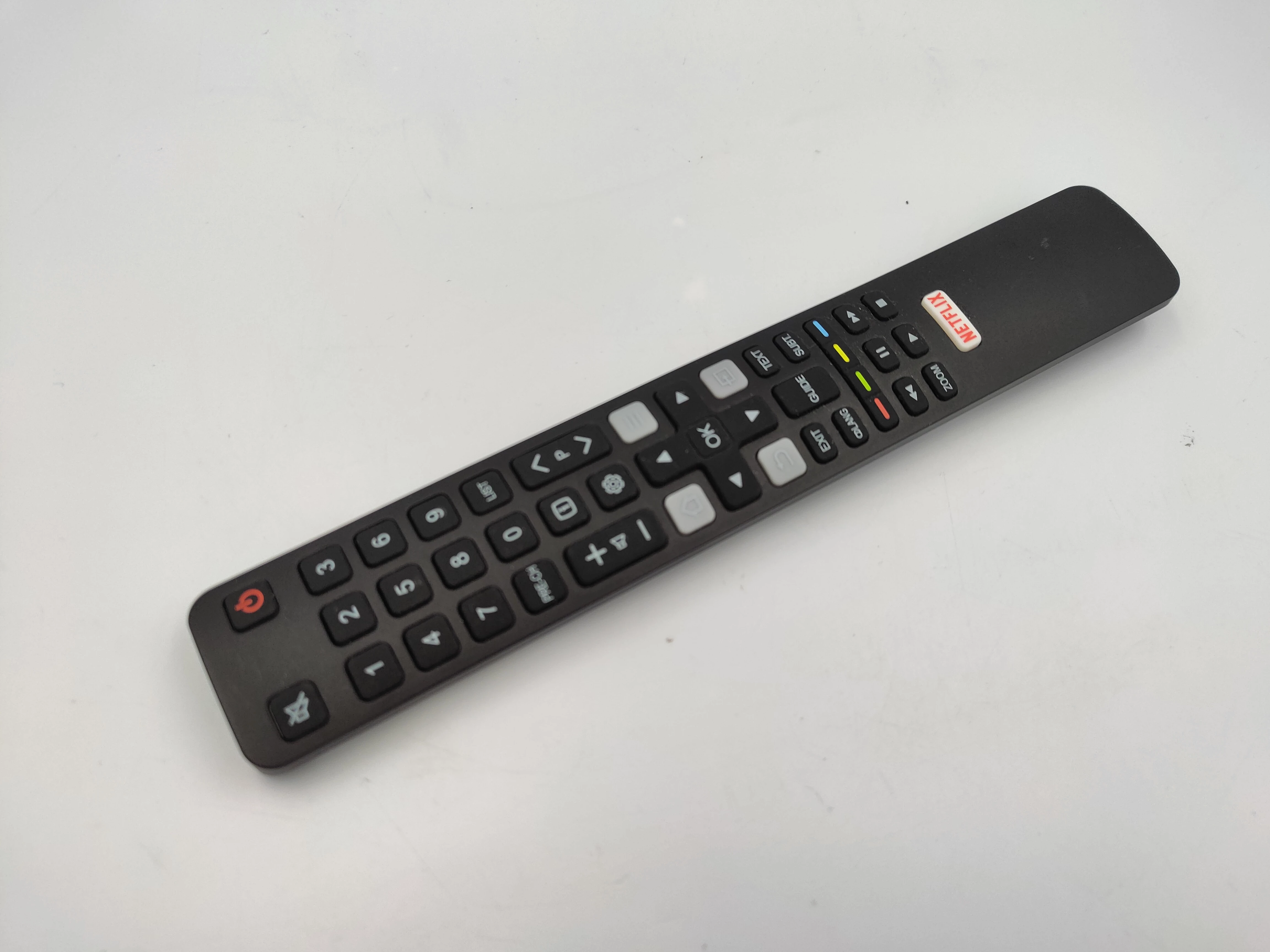 telewizor-led-thomson-50ug6300-pilot-polecamy-przekatna-ekranu-cale-50