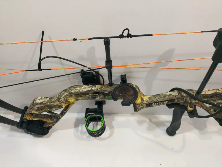 ŁUK BLOCZKOWY BEAR ARCHERY SPECIES LD + DODATKI
