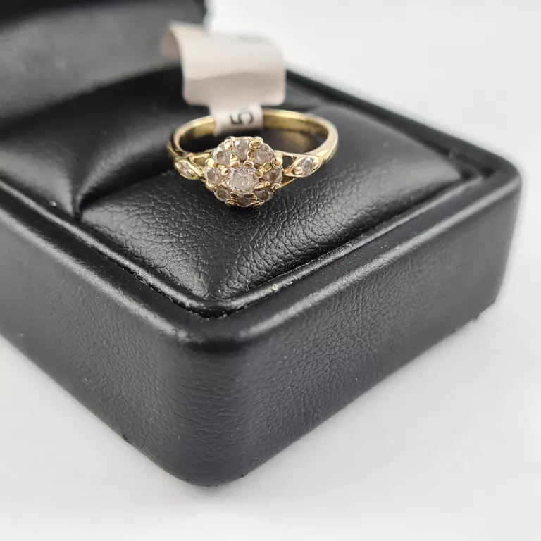 drobny-zloty-pierscionek-kwiat-585-rodzaj-wyrob-jubilerski