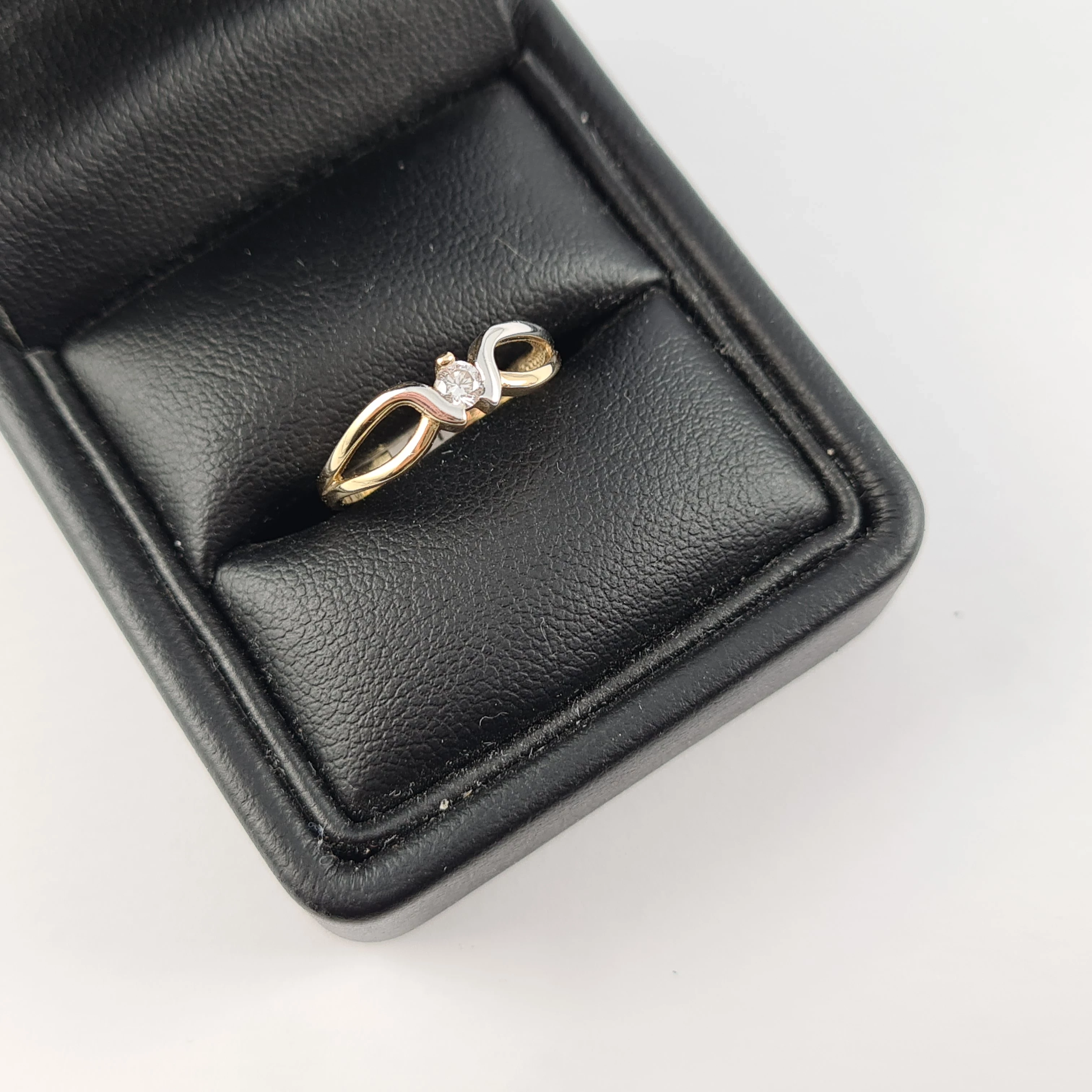 piekny-delikatny-zloty-pierscionek-585-marka-inna-marka