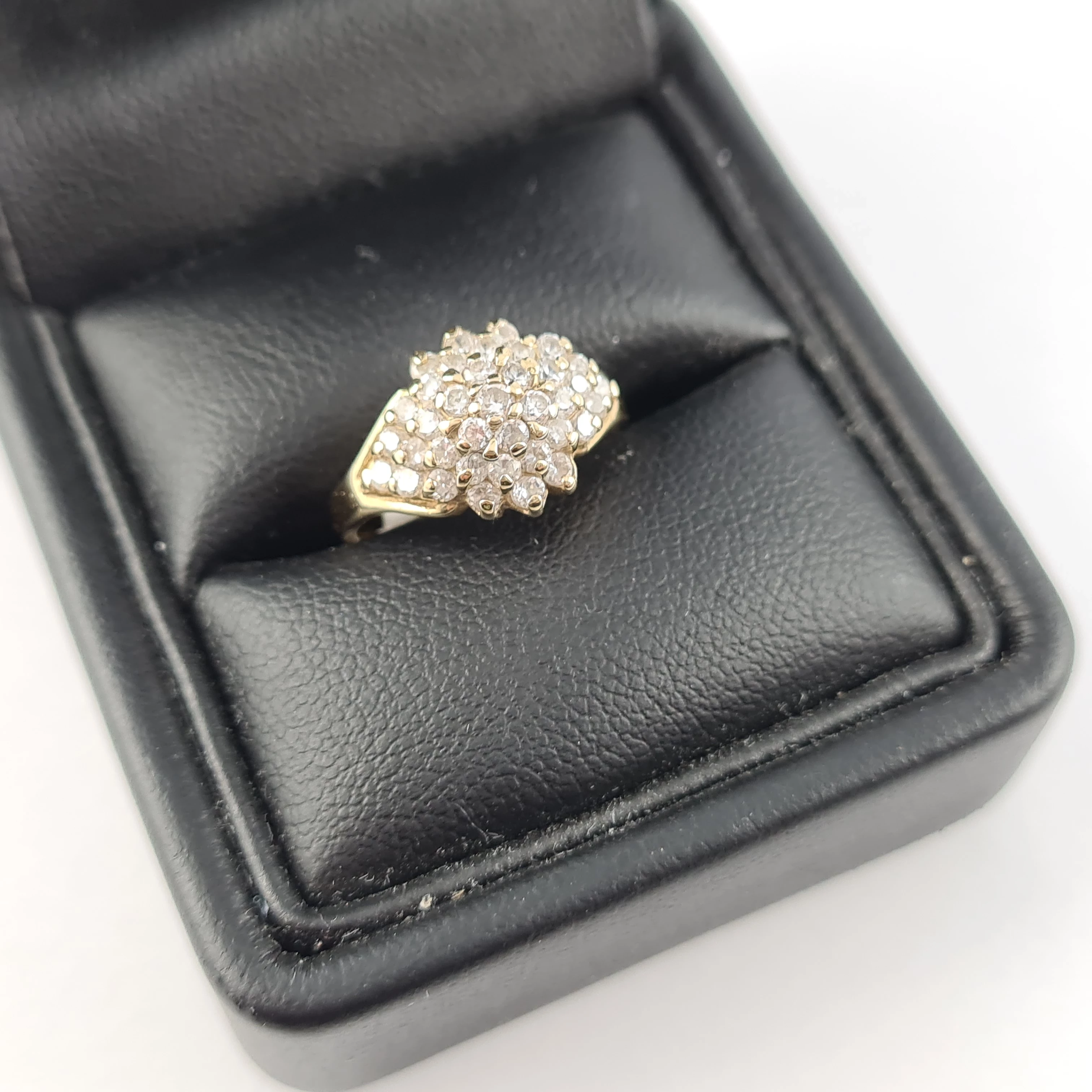 piekny-ozdobny-pierscionek-585-rozmiarsrednica-wew-mm-91533