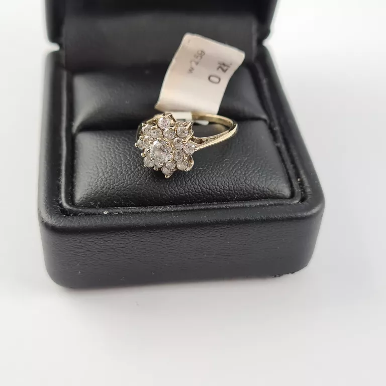 piekny-zloty-pierscionek-kwiat-333-kamien-cyrkonia