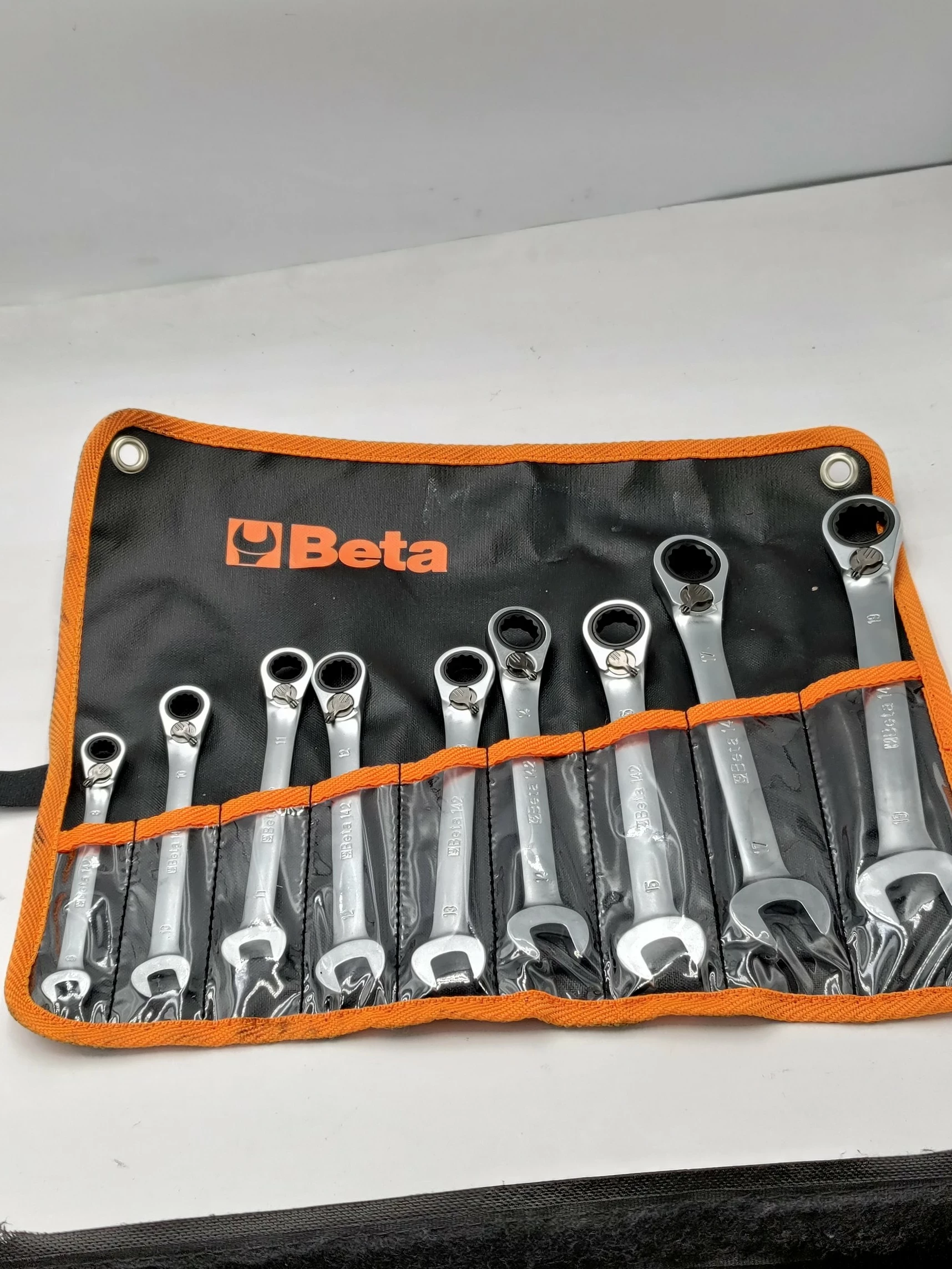 zestaw-kluczy-beta-142-z-mechanizmem-zapadkowym-marka-beta