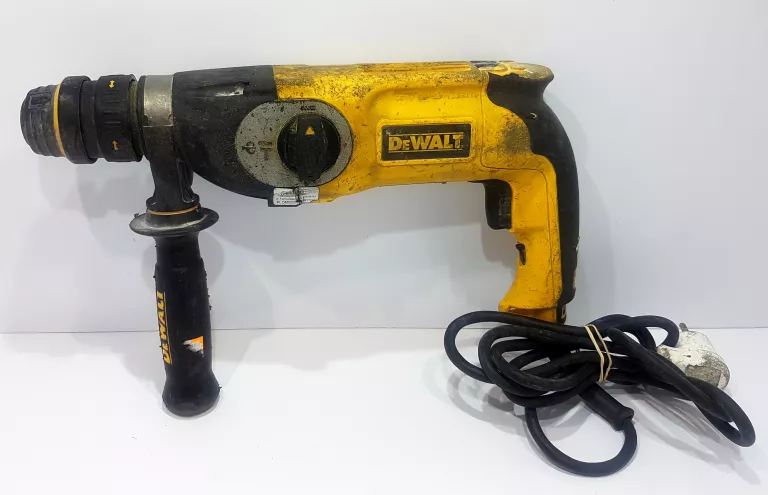 MŁOTOWIERTARKA DEWALT D25124