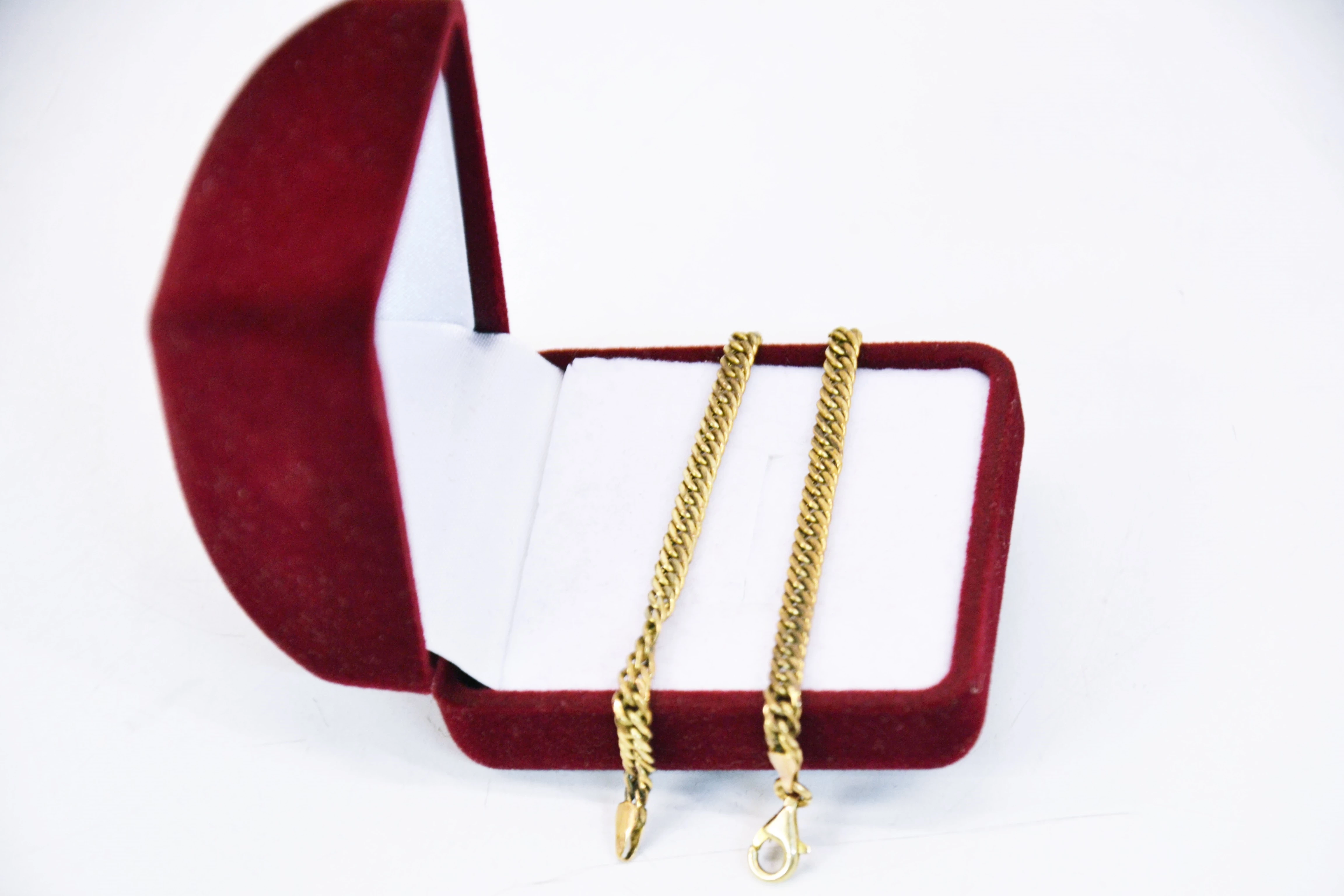 wyrob-jubilerski-uzywany-bransoletka-300-585-marka-yila