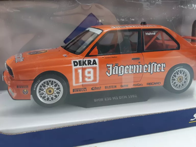 BMW E30 JAGERMEISTER 1:18 SOLIDO S