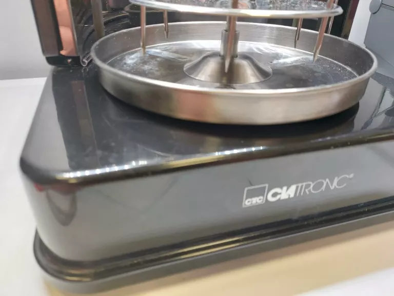 PIONOWY GRILL DO KEBABA CLATRONIC DVG3686