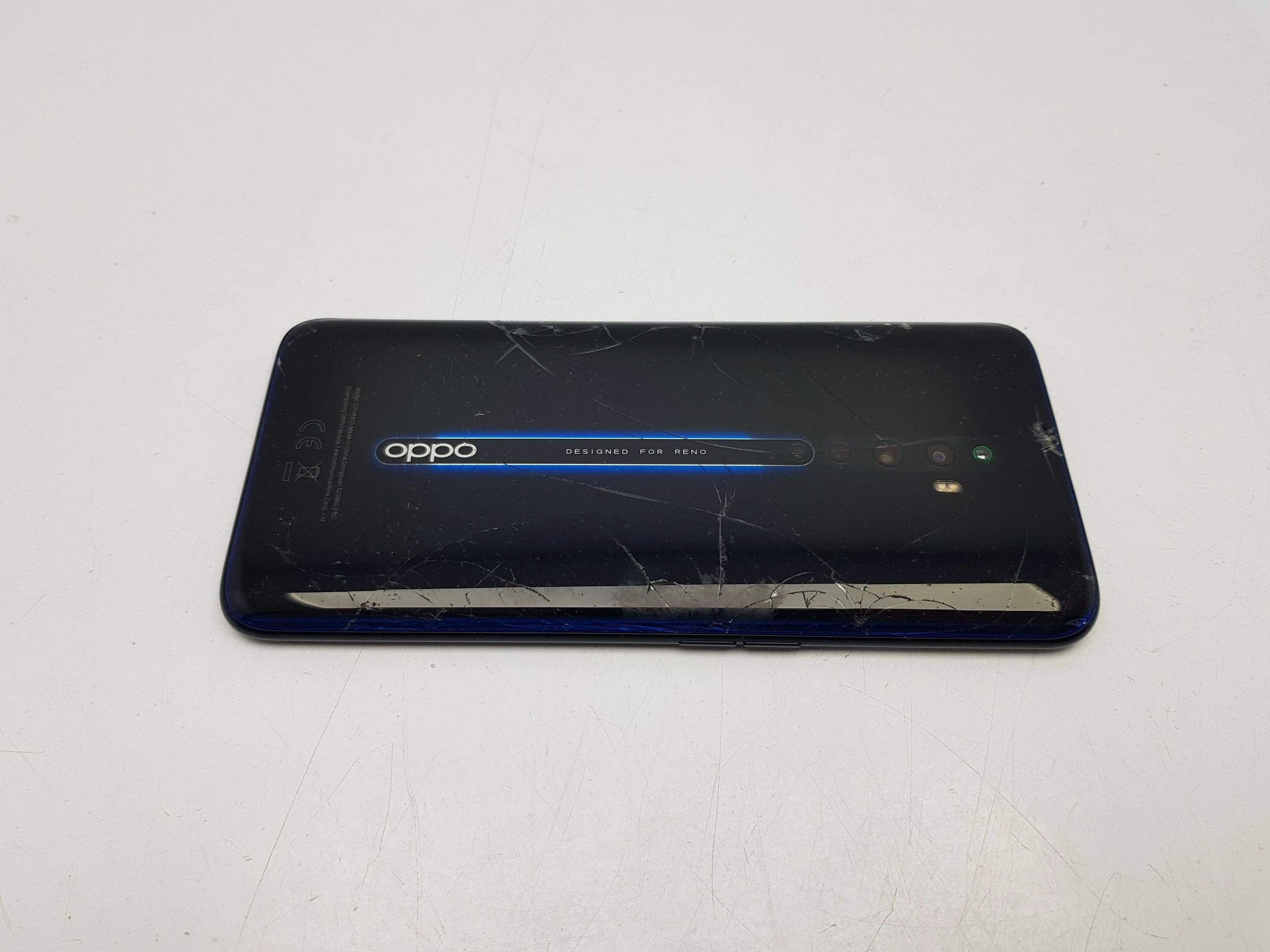 oppo-reno-2-z-8gb128gb-48mpx-4000mah-opis-przekatna-ekranu-653