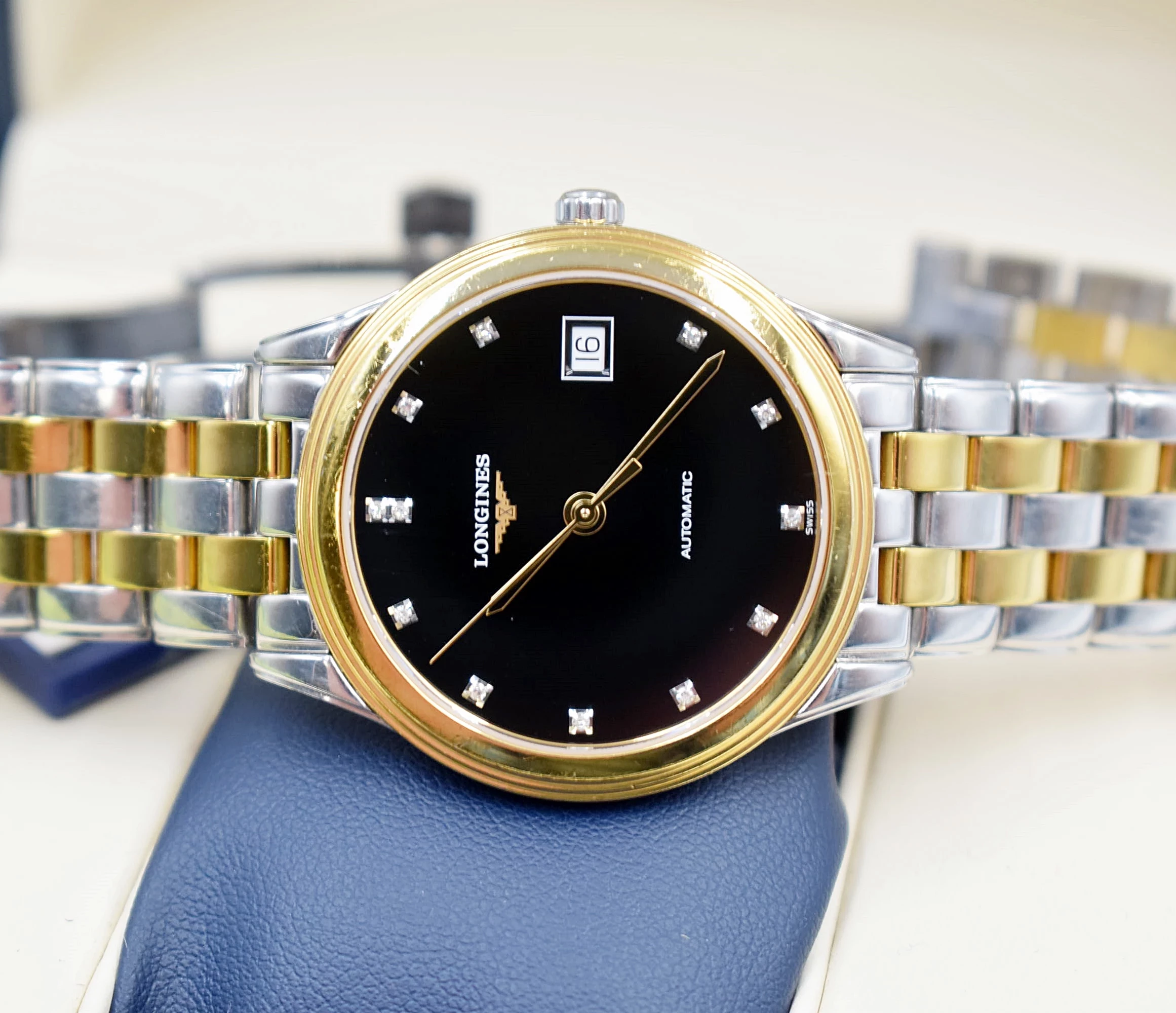 longines-flagship-18k-automatic-l47743577-wodoszczelnosc-30m-wr30