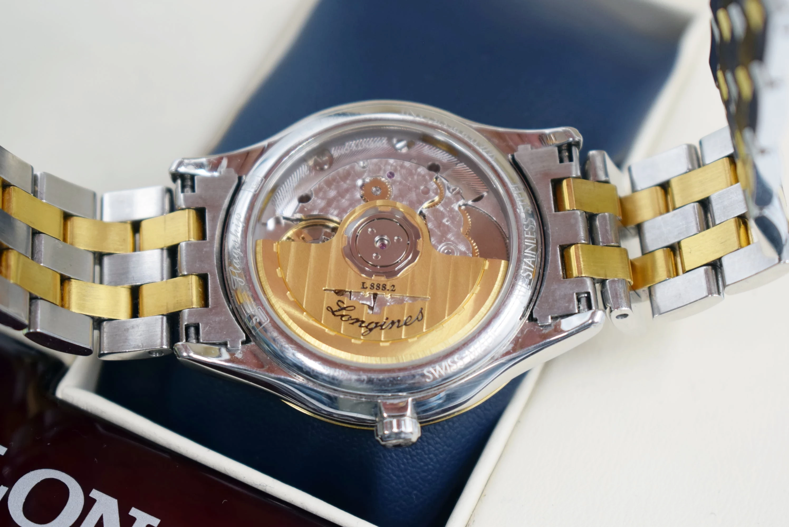 longines-flagship-18k-automatic-l47743577-szkielko-szafirowe