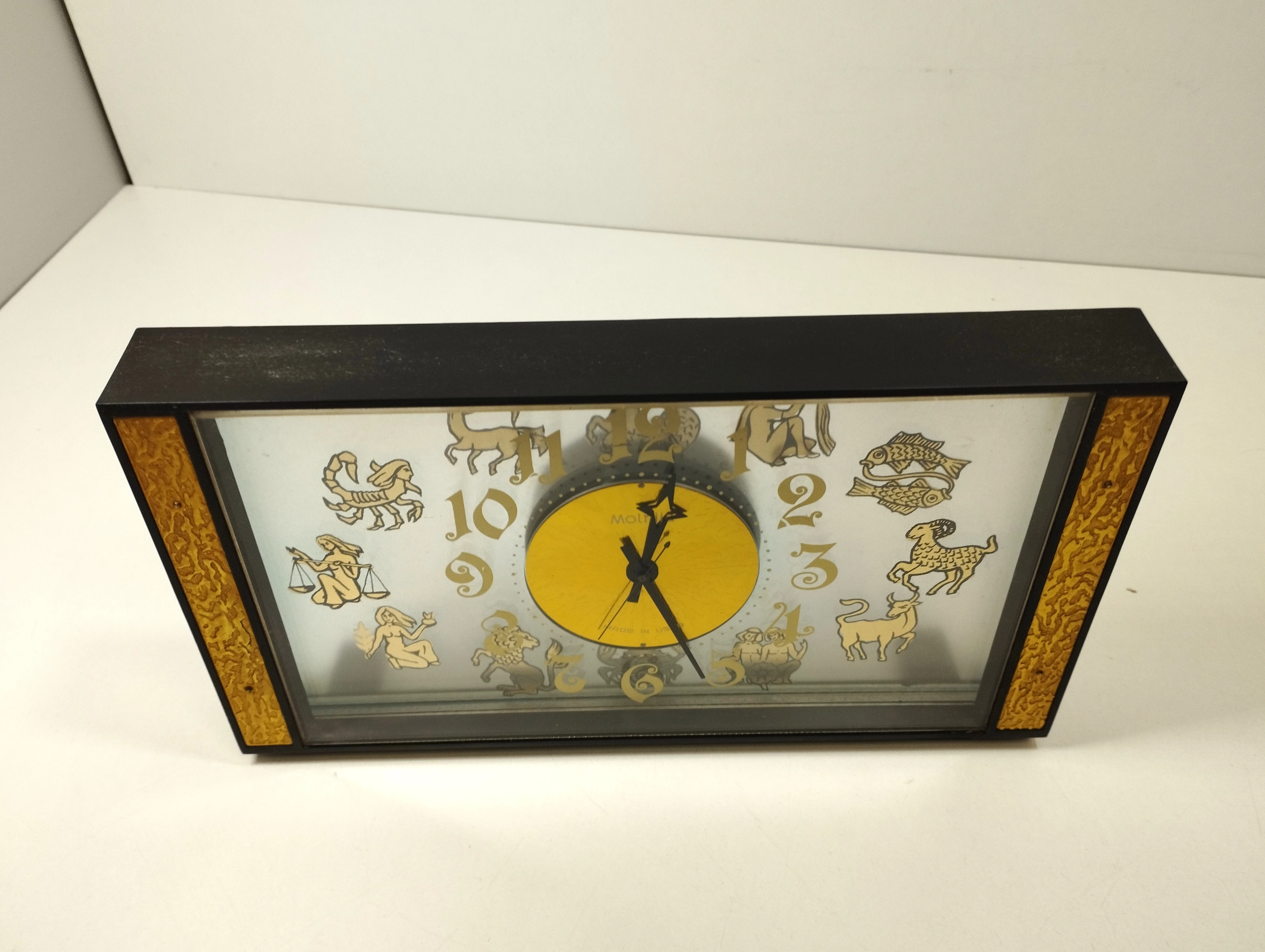 stary-zegar-kominkowy-molnija-znaki-zodiaku-ccc-osiedle-centrum-d1-krakow