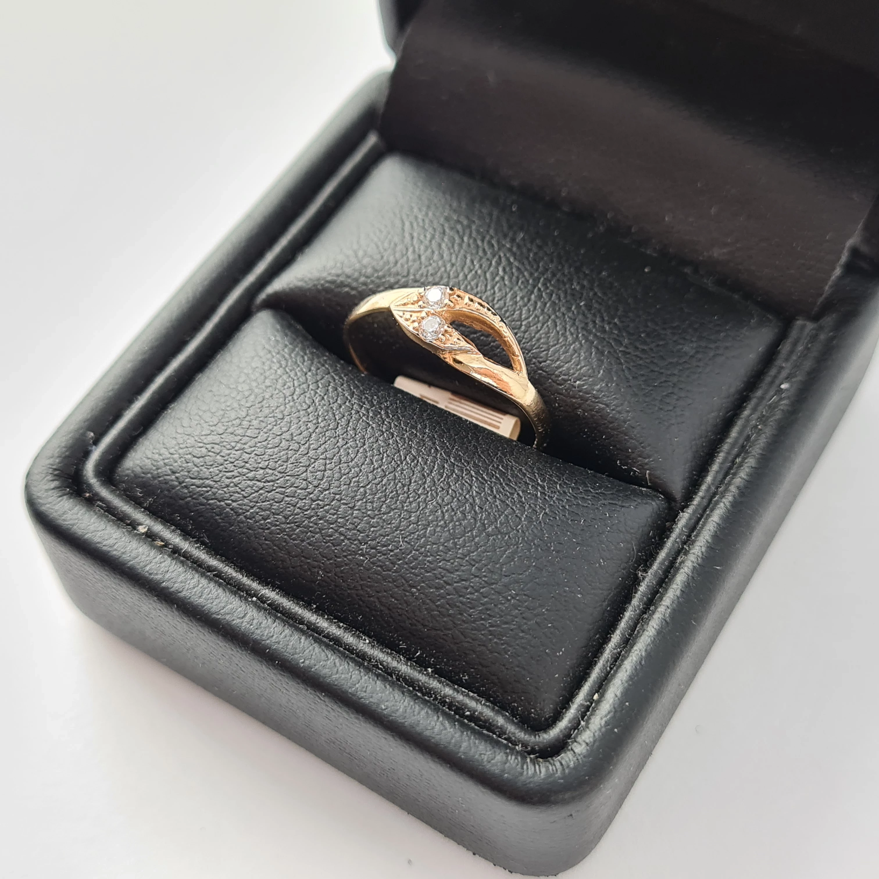 zloty-pierscionek-585-material-zloto