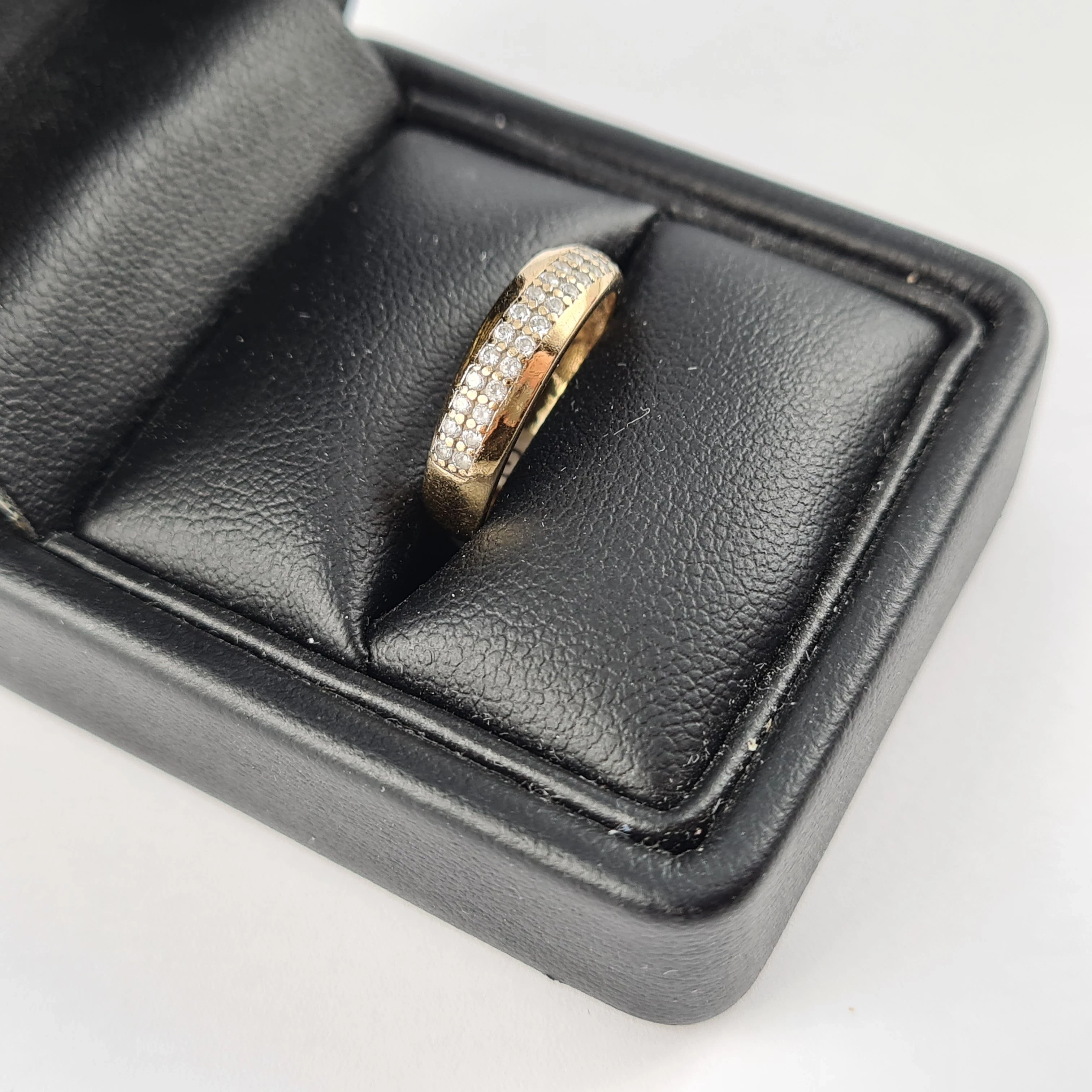 piekny-zloty-pierscionek-333-material-zloto