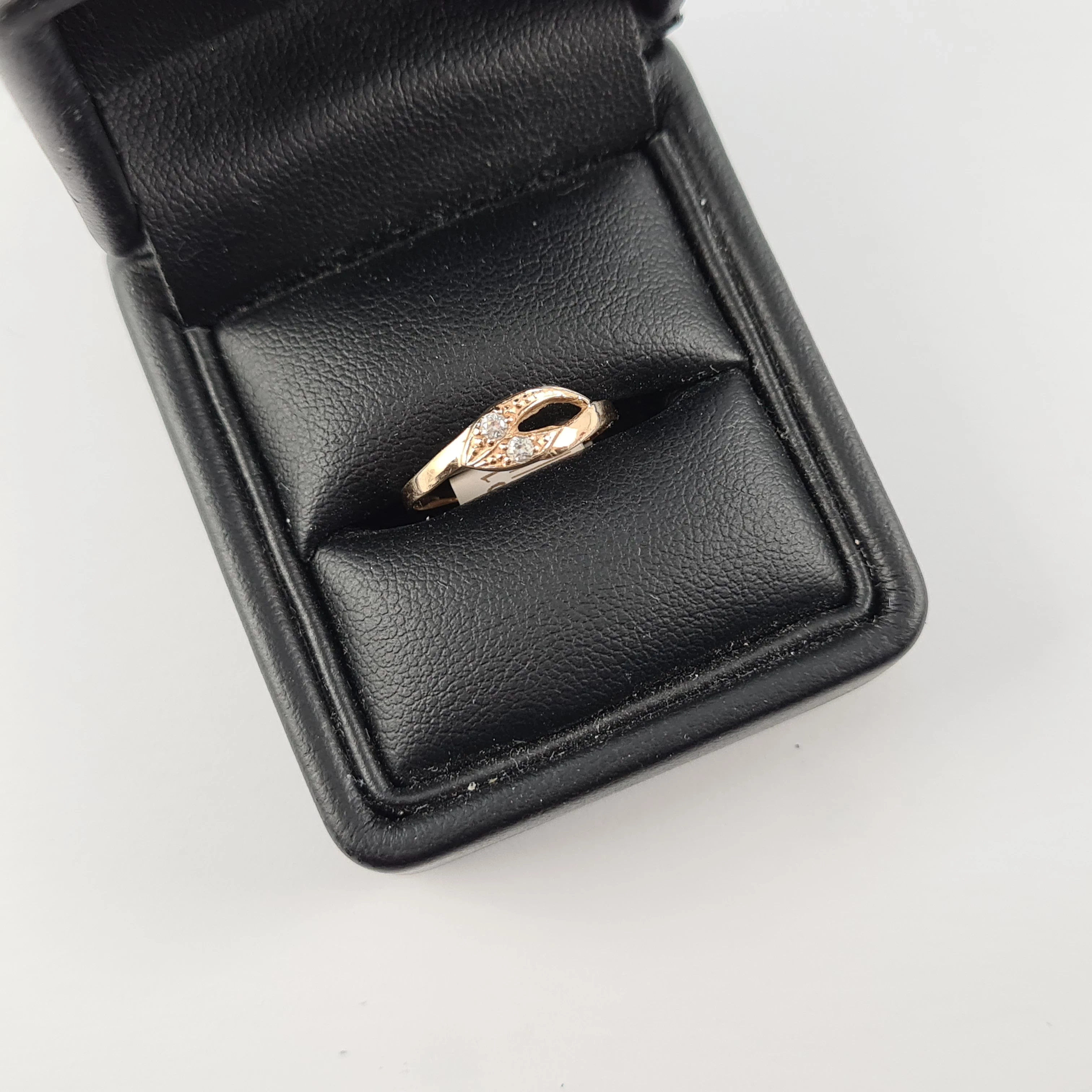 zloty-pierscionek-585-rodzaj-wyrob-jubilerski