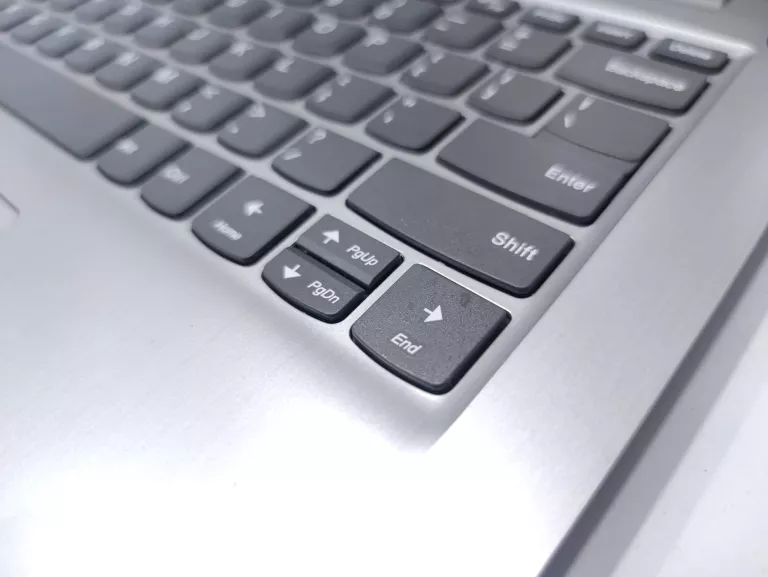 laptop-lenovo-ideapad-3-14ada05-4256-amd-athlon-pojemnosc-dysku-256