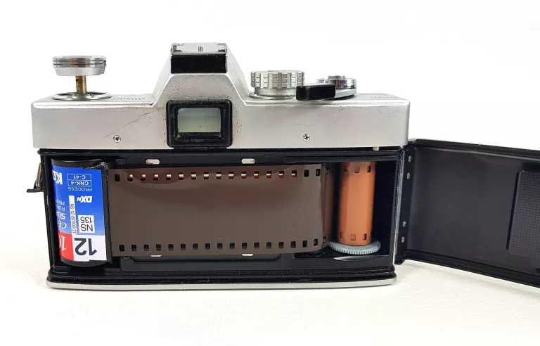 APARAT MINOLTA SRT 101 Z OBIEKTYWEM