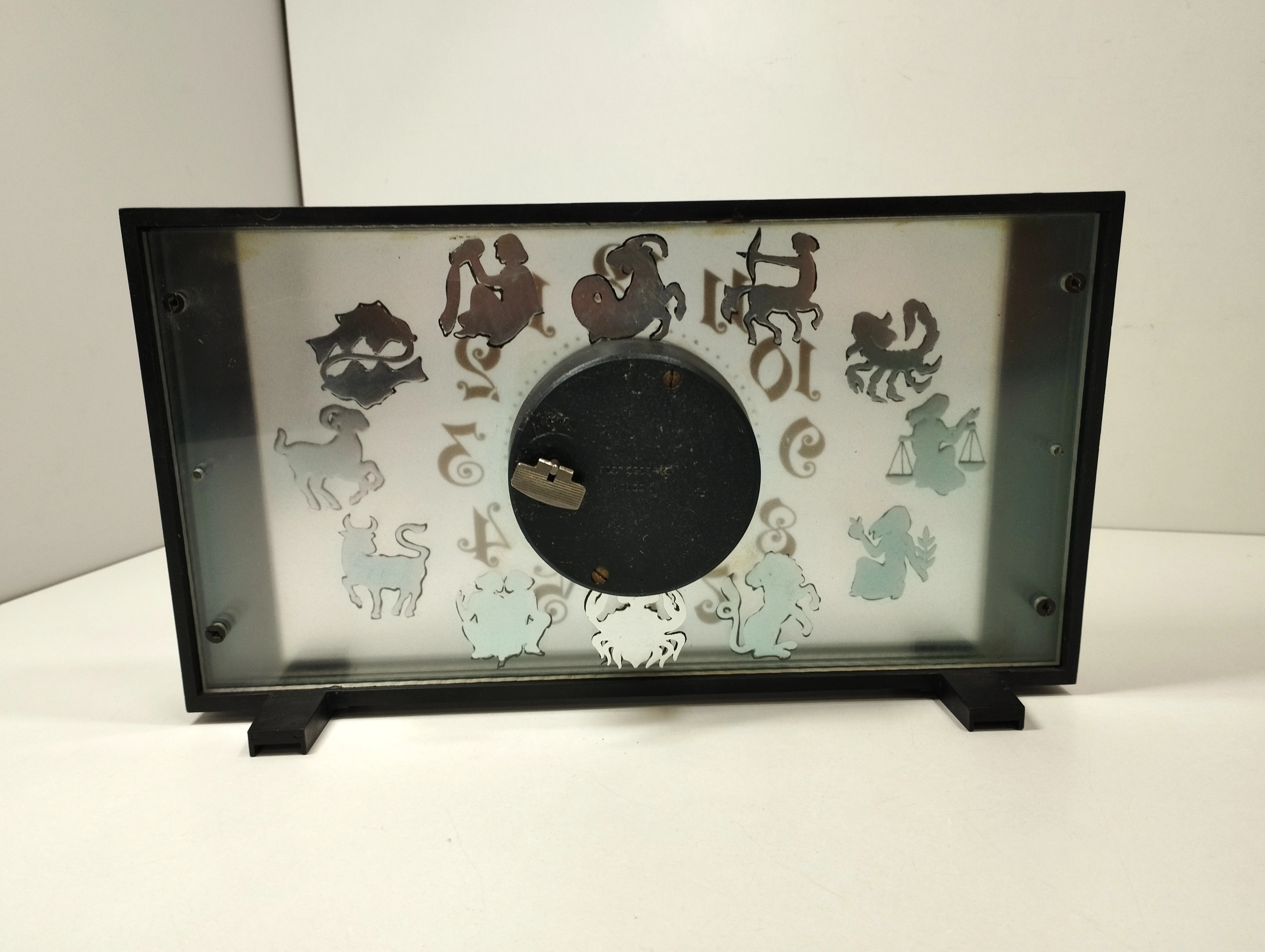 stary-zegar-kominkowy-molnija-znaki-zodiaku-ccc-osiedle-centrum-d1-krakow