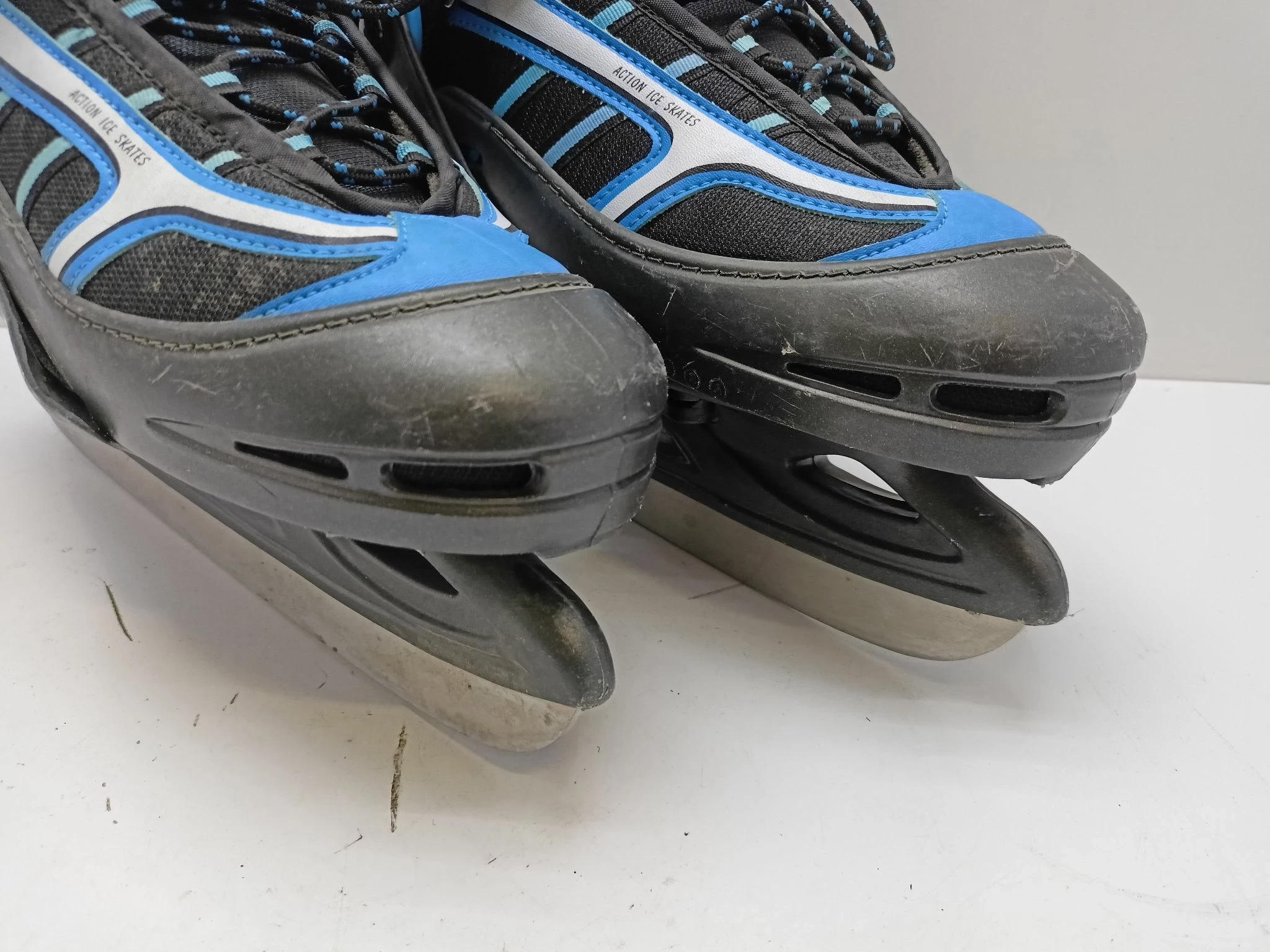 lyzwy-action-ice-skates-niebiesko-czarne-rozmiar-45