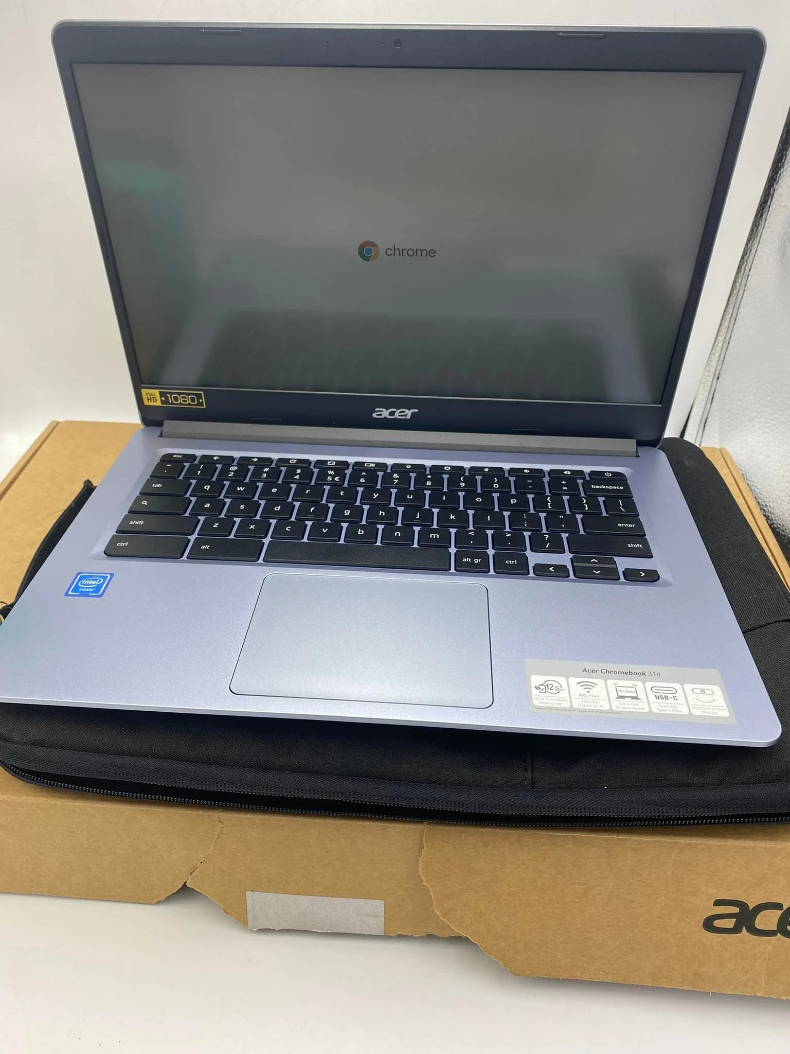 acer-chromebook-314-icn4020-4128gb-pudelko-myszka-kod-producenta-nxatfep003