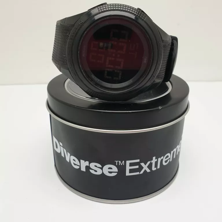 zegarek-diverse-cr2025-1-maja-10-knurow-sj