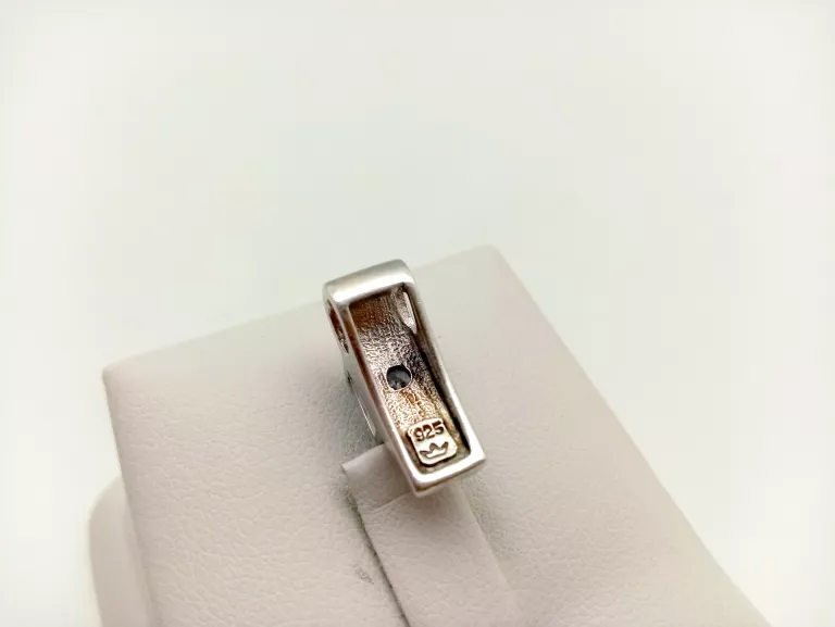 srebrna-zawieszka-z-kamykiem-925-303g-rodzaj-2205-2