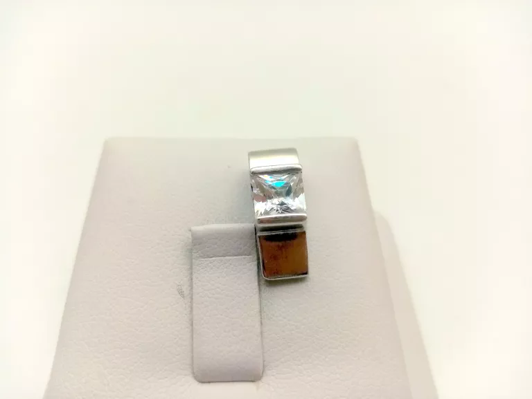 srebrna-zawieszka-z-kamykiem-925-303g-armii-krajowej-31-zarow