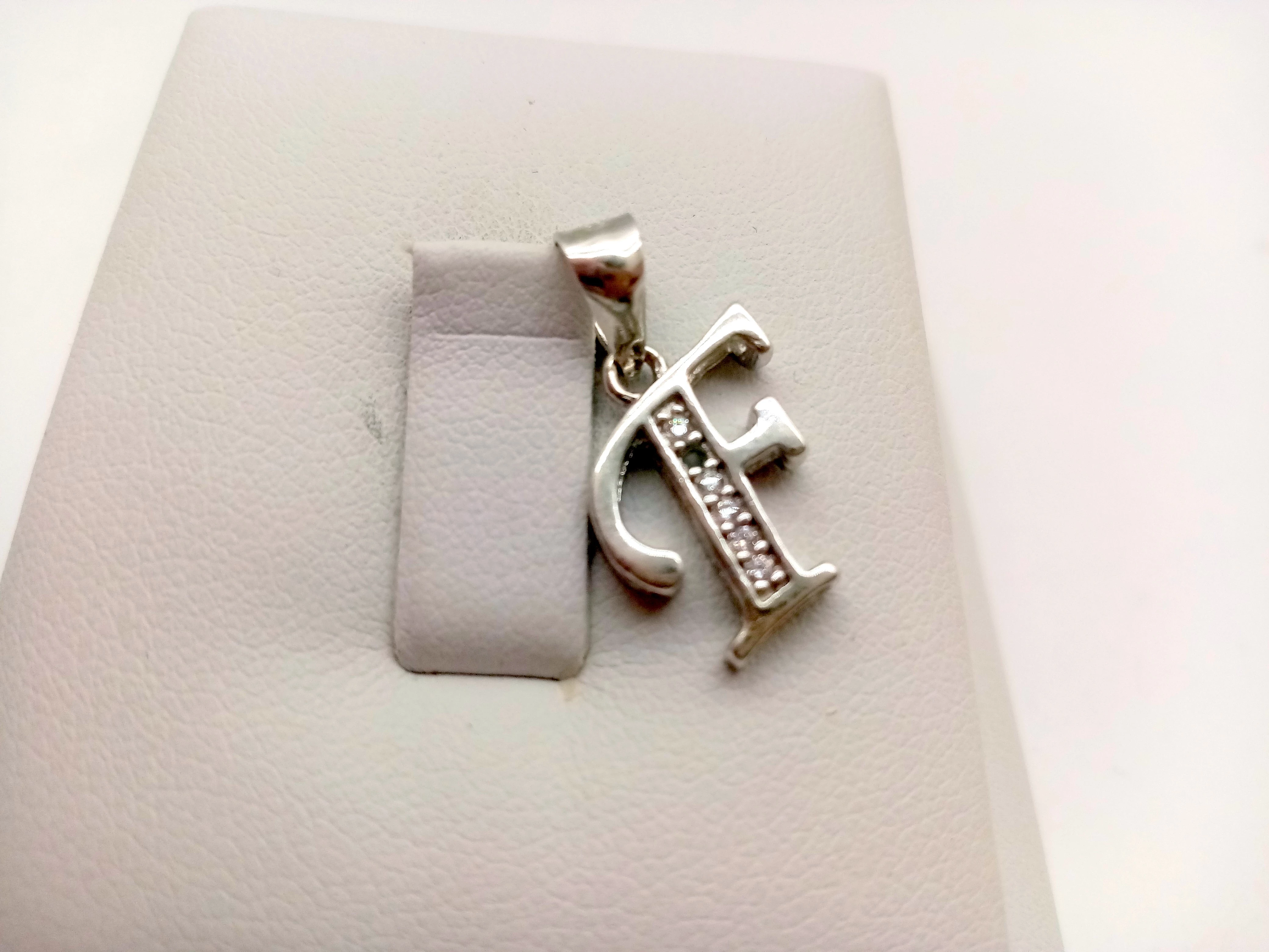 srebrna-zawieszka-925-literka-f-107g-stan-11323-2