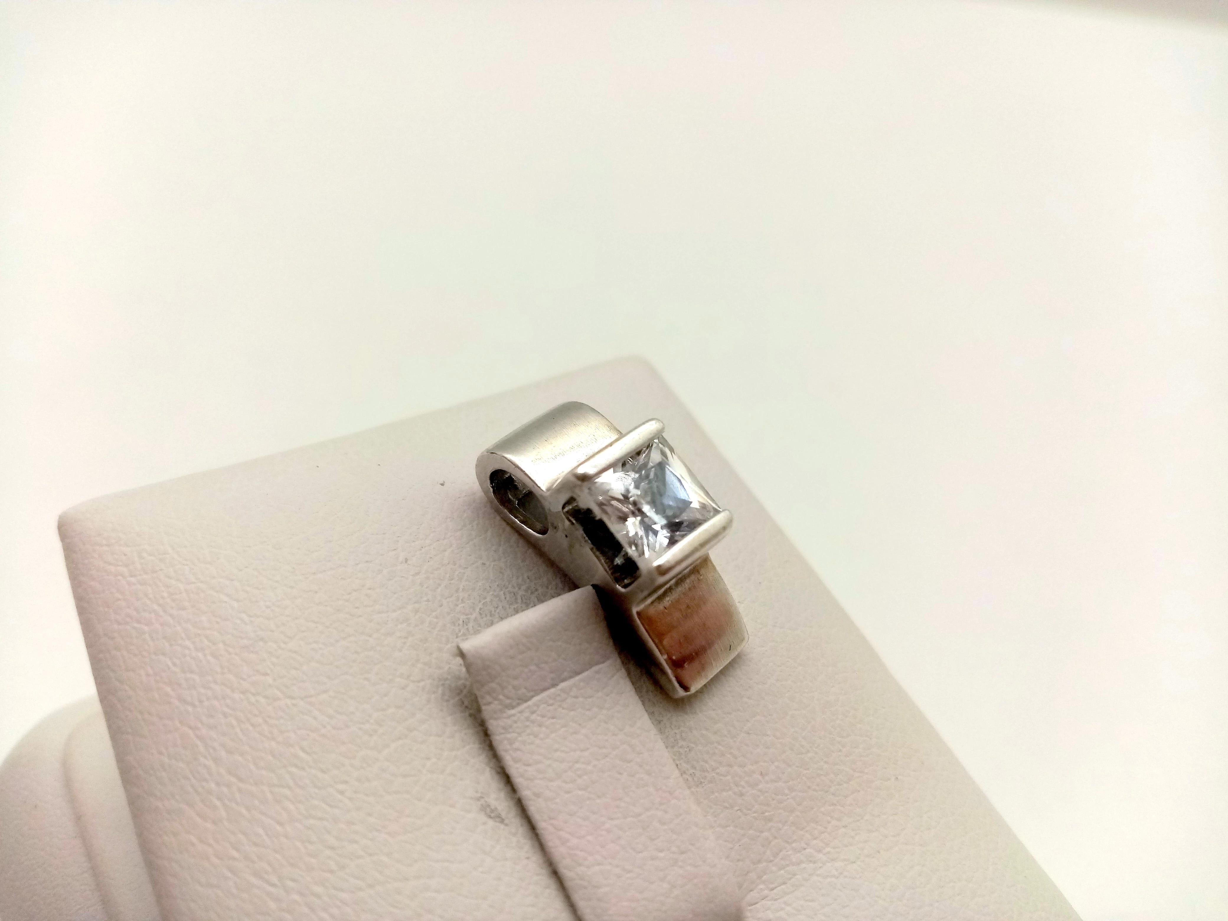 srebrna-zawieszka-z-kamykiem-925-303g-stan-11323-2