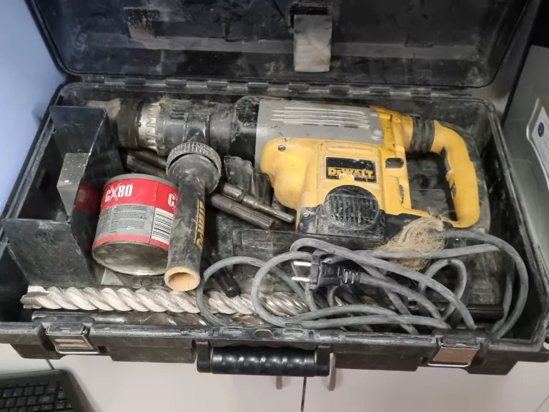 MŁOTOWIERTARKA DEWALT D25773K
