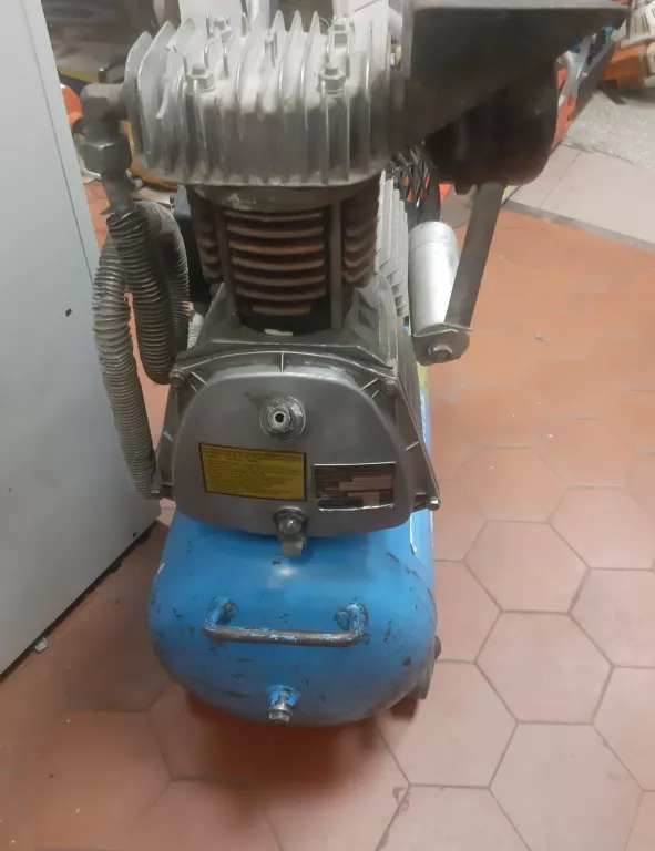 KOMPRESOR MAHLE MKK 302 1,5KW 10BAR 40L 310L/MIN