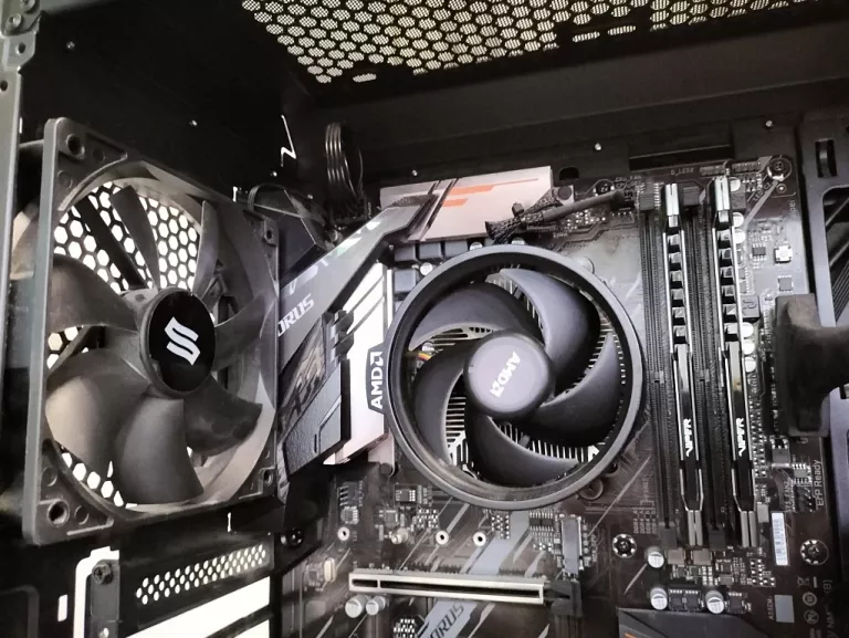 KOMPUTER AMD RYZEN 3 3200G 16GB 512GB SSD VEGA 8 | Komputery ...