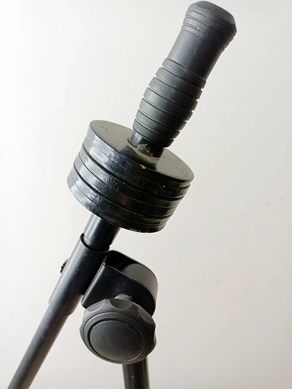 statyw-do-mikrofonu-studyjny-z-przeciwwaga-m-17-stan-uzywany