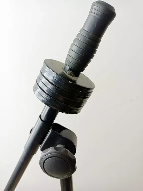 statyw-do-mikrofonu-studyjny-z-przeciwwaga-m-17-stan-uzywany