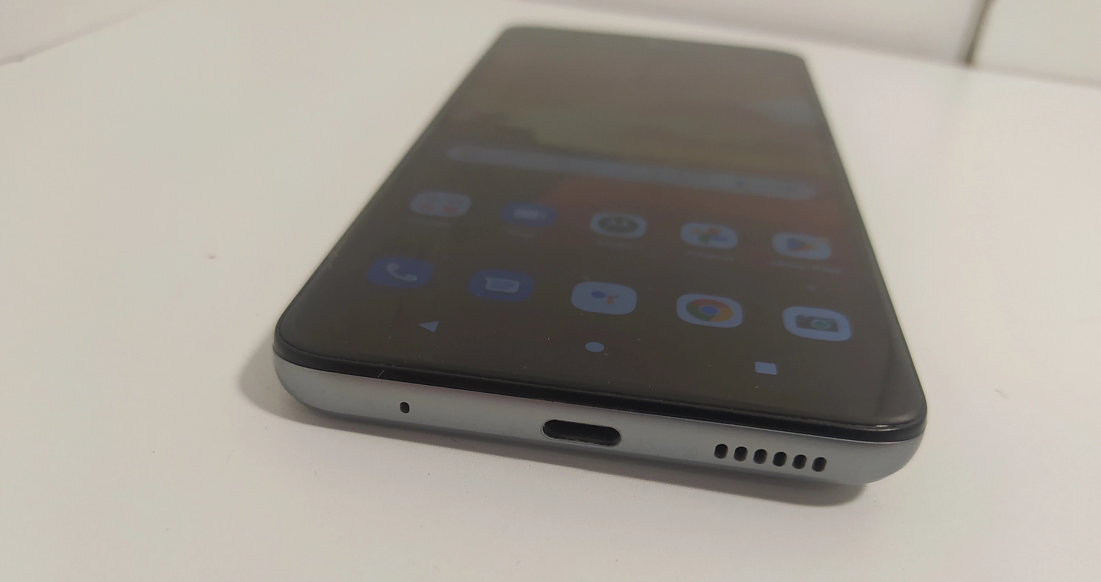 smartfon-motorola-moto-g60-6128gb-dual-sim-stan-uzywany