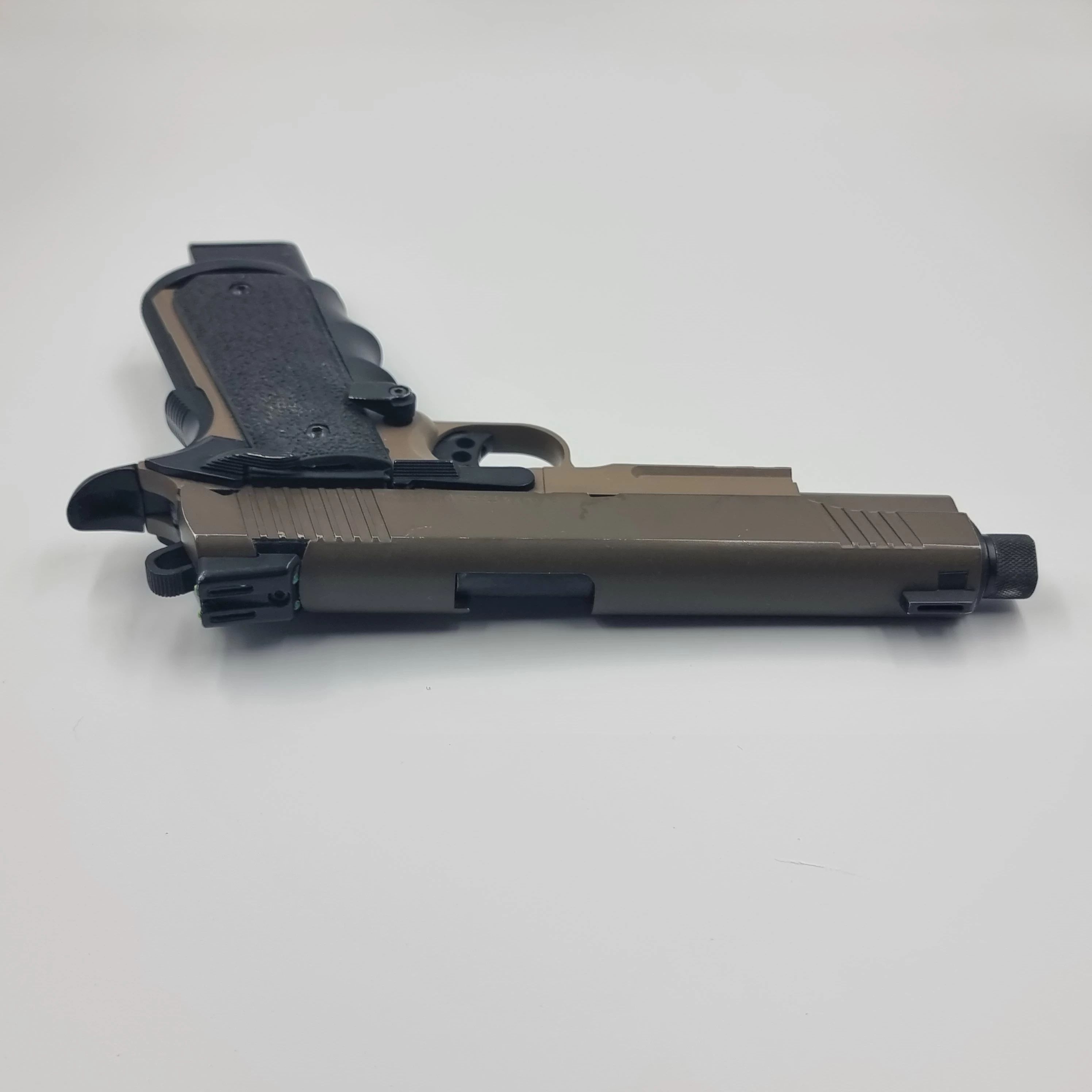 pistolet-wiatrowka-army-r32-sandstorm-stan-uzywany