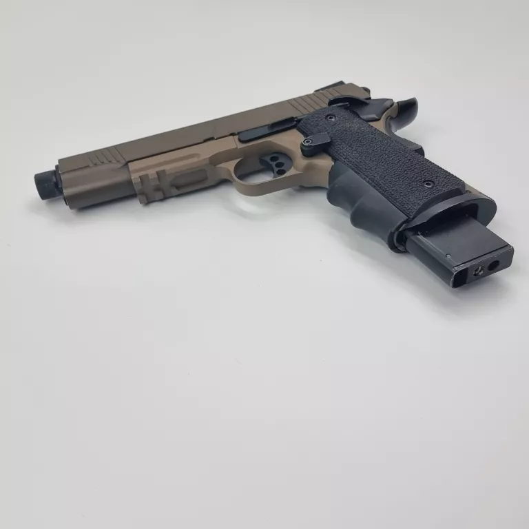 pistolet-wiatrowka-army-r32-sandstorm-kod-producenta-r32