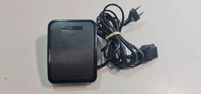 maszyna-do-szycia-overlock-pfaff-hobbylock-756-stan-uzywany