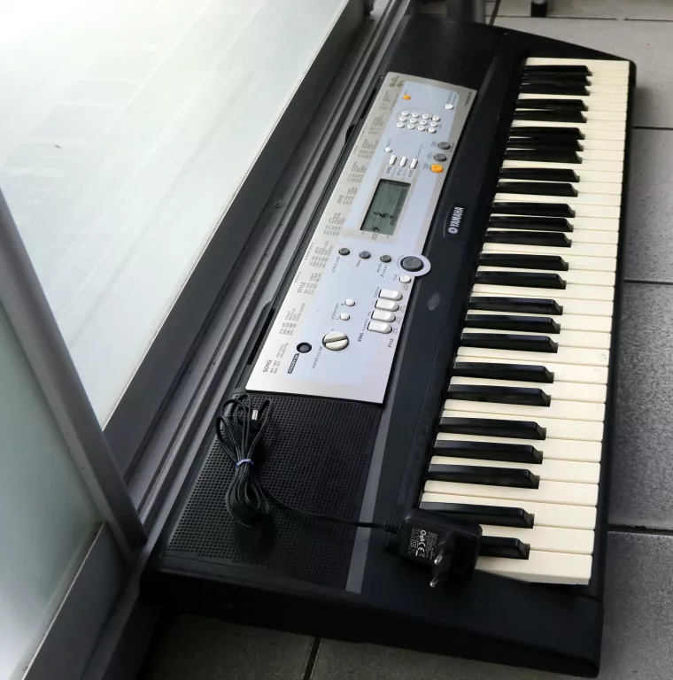 KEYBOARD YAMAHA PSR-E203