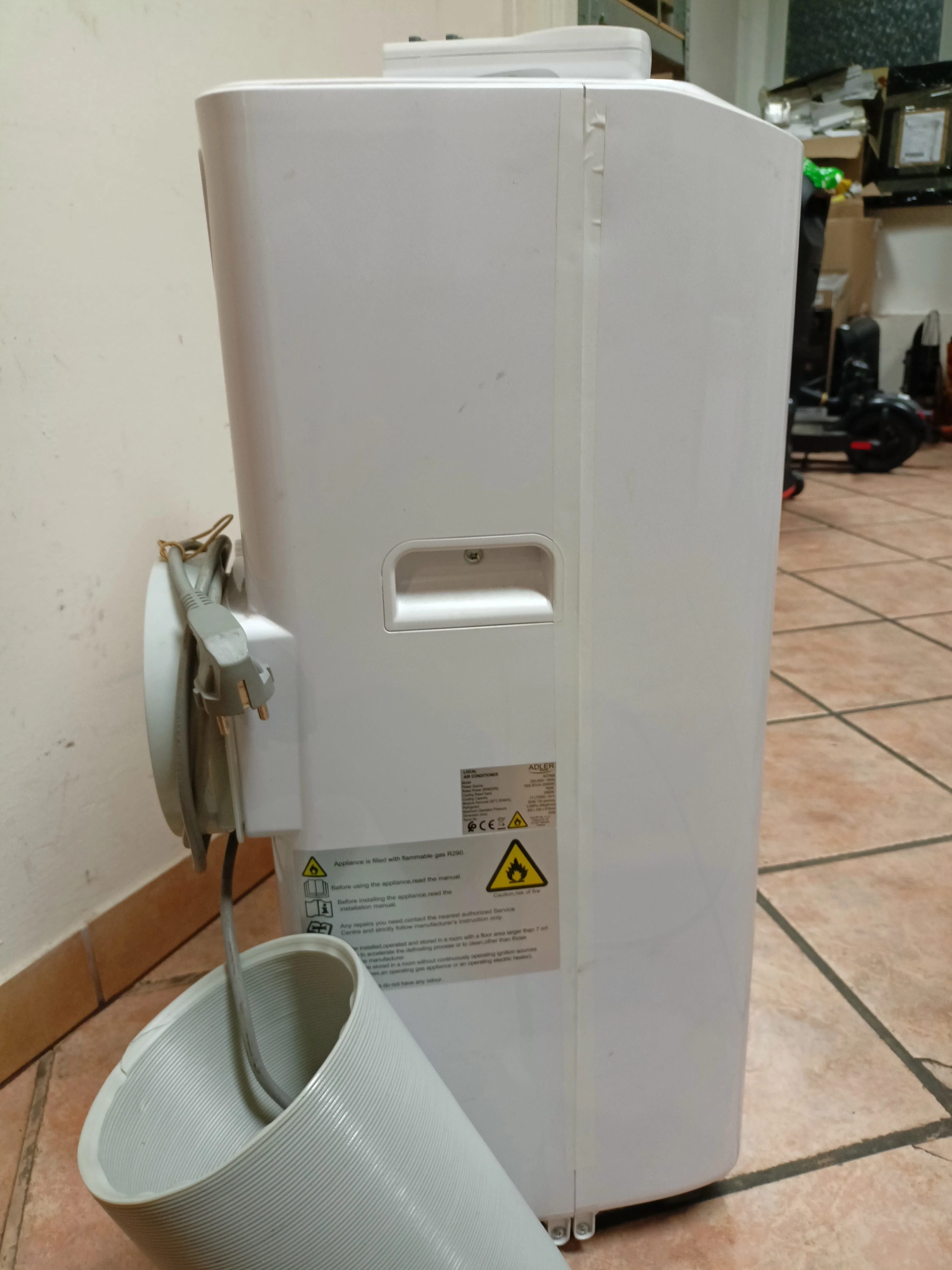 klimatyzator-adler-ad7909-moc-ogrzewania-2000