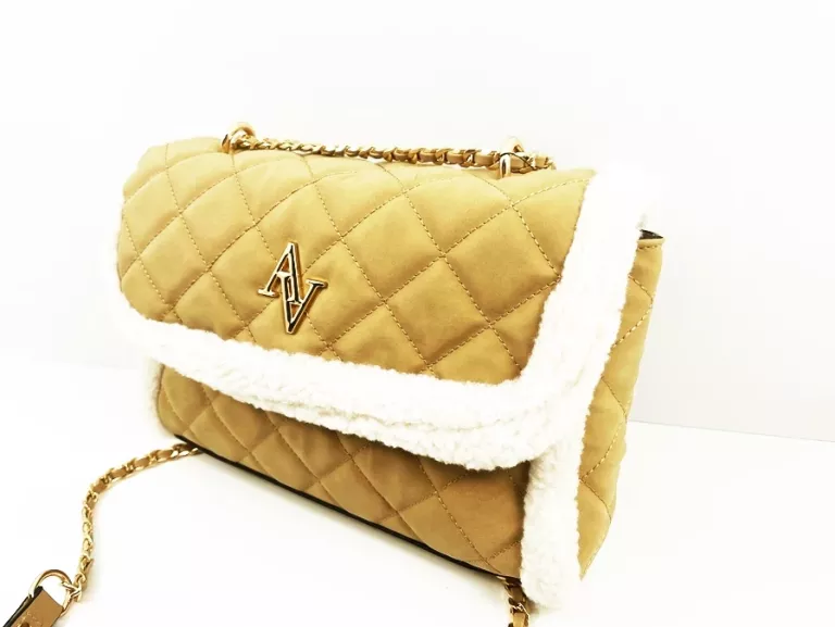 torebka-pikowana-jasna-aa-new-yoker-material-dominujacy-inny