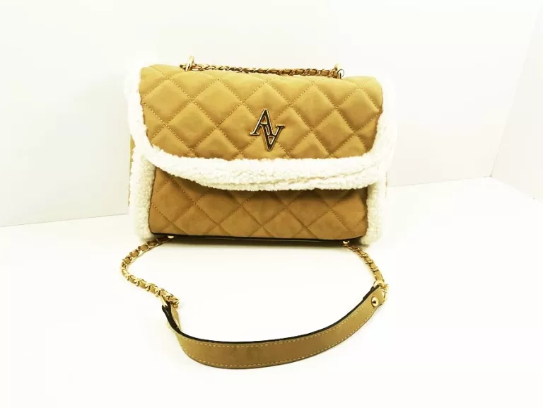 torebka-pikowana-jasna-aa-new-yoker-krzywoustego-324-wroclaw