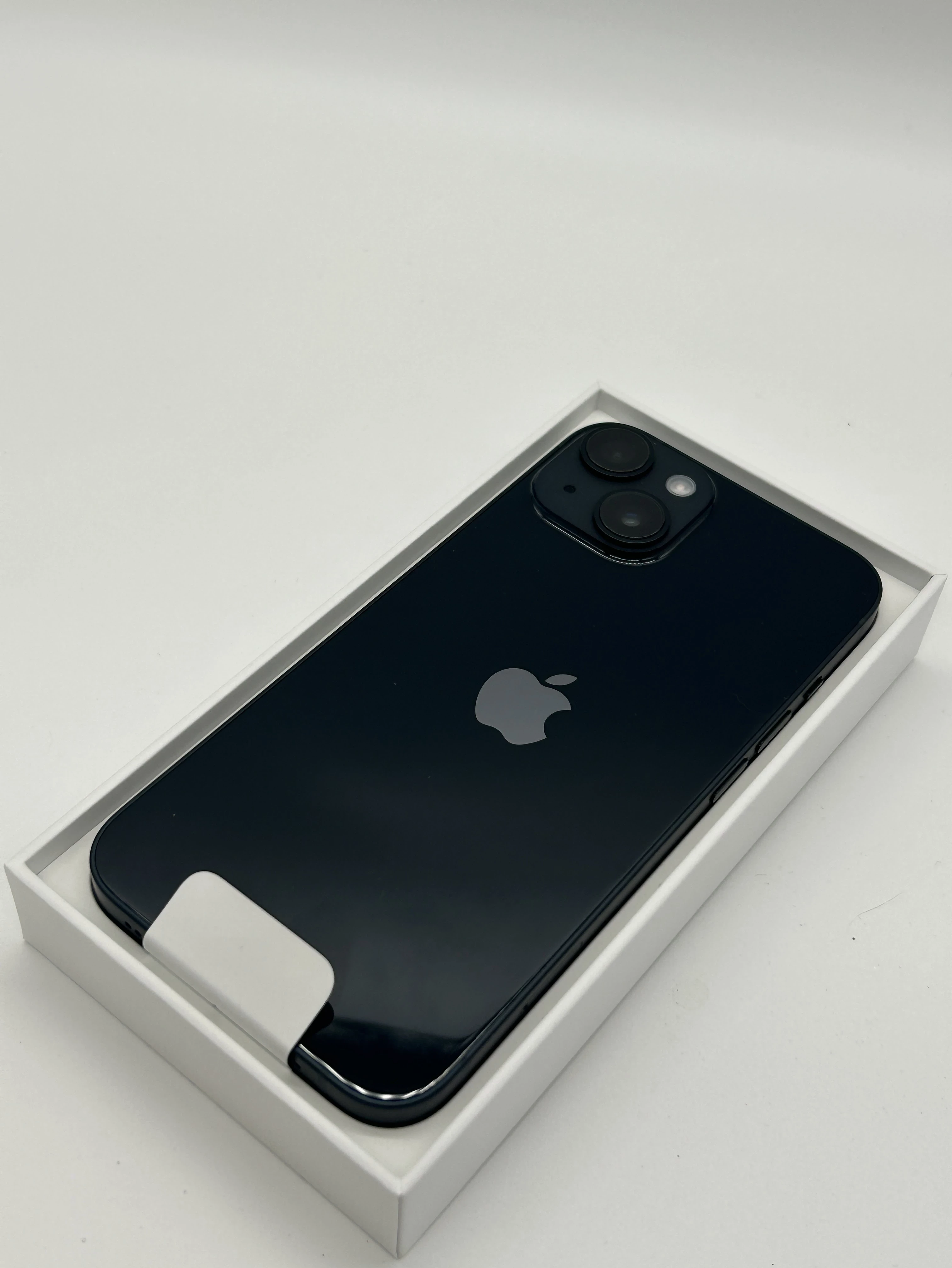 iphone-14-komplet-typ-smartfon