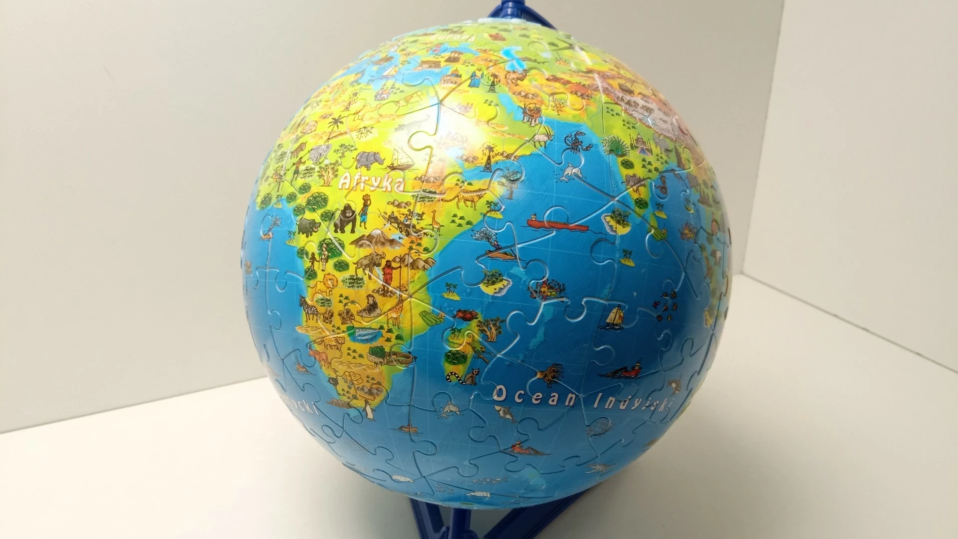 puzzle-3d-trefl-globus-180-wiek-dziecka-7-lat