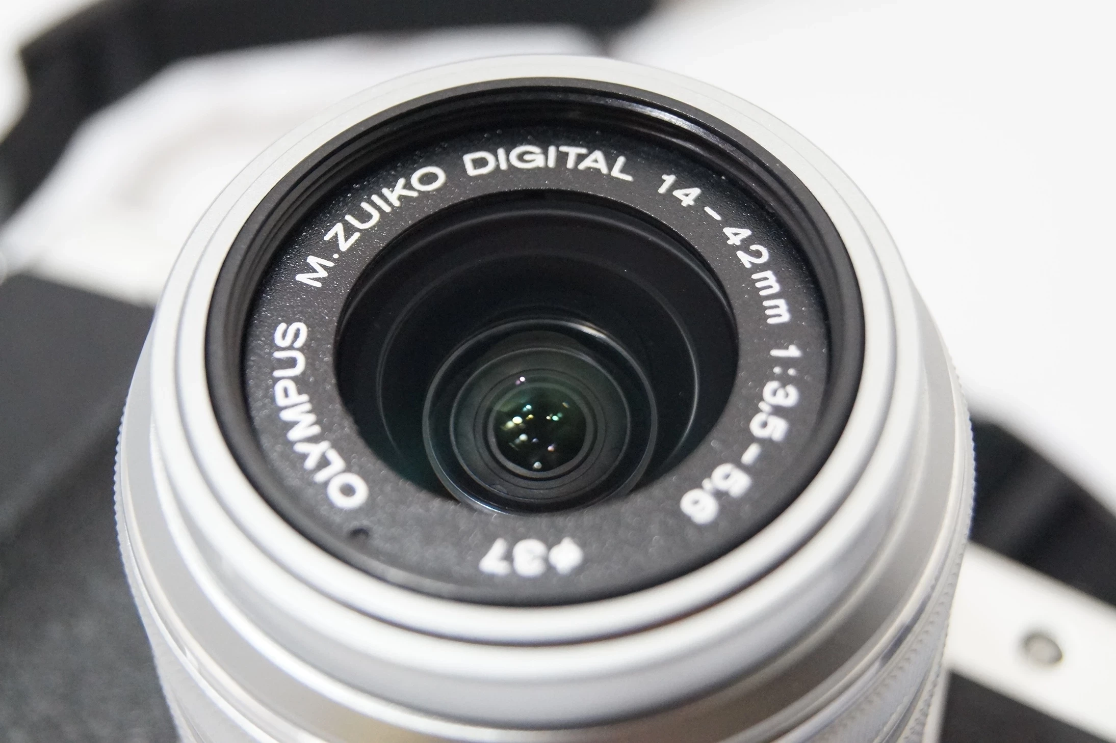 aparat-olympus-om-d-e-m10-ii-traveller-kit-komple-model-e-m10-mark-ii