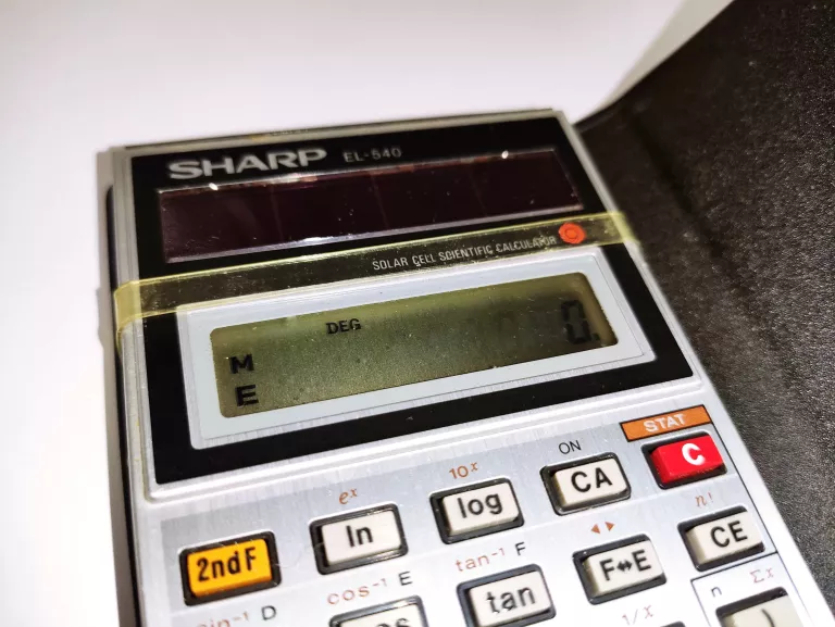 KALKULATOR SOLARNY SHARP EL-540