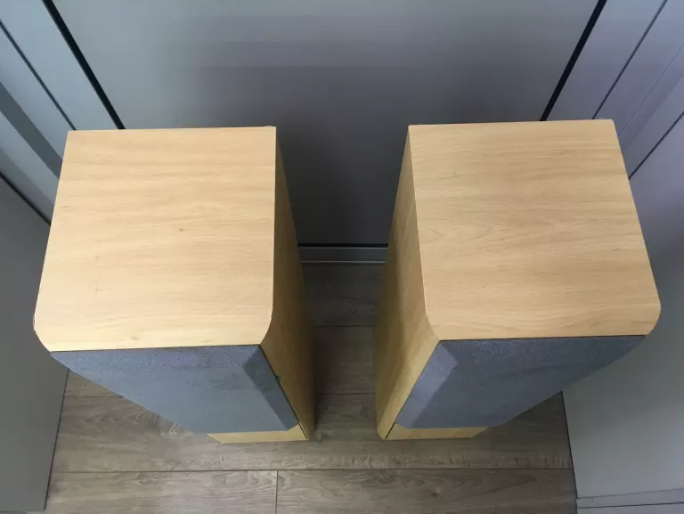 KOLUMNY ELTAX UNIVERSE REAR