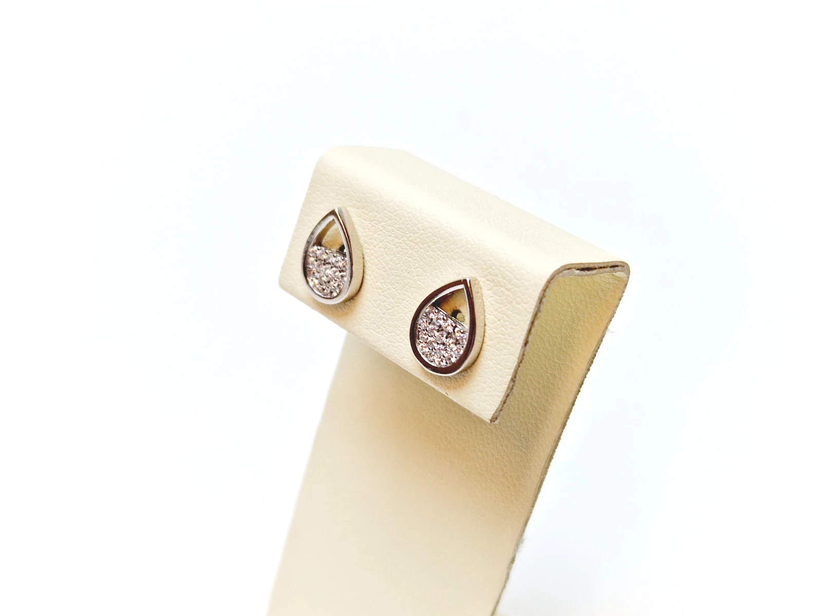 srebrne-sliczne-kolczyki-z-cyrkoniami-925-148g-kosciuszki-34-trzcianka